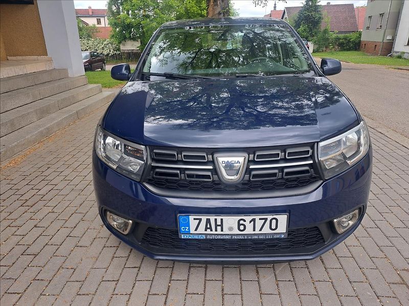 Dacia Sandero 1,0 SCe - fotka 2 z 35