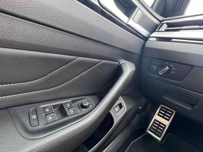 Volkswagen Arteon (2021) R LINE 2,0 TDI 147 KW DSG 4X4 - fotka 25 z 47