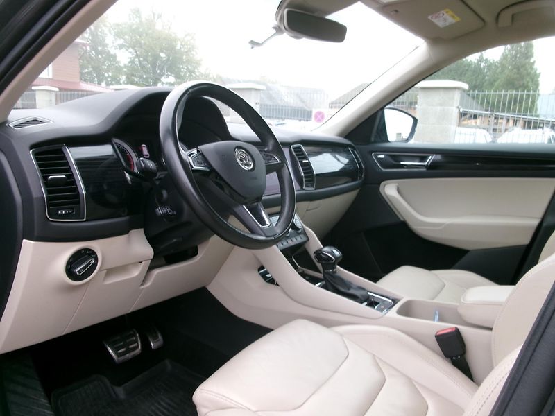 Škoda Kodiaq (2018) 2,0TSI 4x4 DSG NAVI ALU ČR - fotka 49 z 55