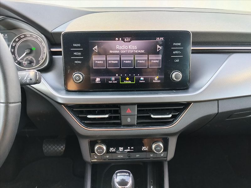 Škoda Scala 1,0 1.0 TSI 81kW  STYLE DSG - fotka 9 z 28