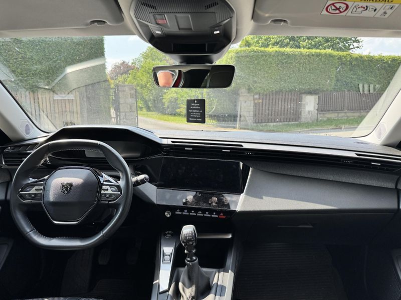 Peugeot 308 (2022) Sw Allure 1.2 PureTech 130k - fotka 4 z 6