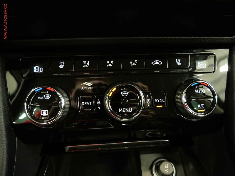 Škoda Superb (2019) 2.0TDi 4x4, 2.maj,ČR, Style - fotka 20 z 21