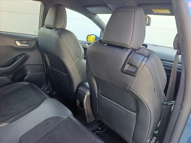 Ford Fiesta 1,5 ST 147kW Kamera Navi Recar - fotka 22 z 34