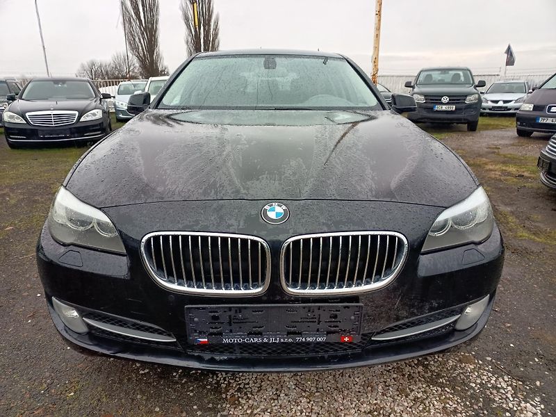 BMW Řada 5 (2011) 535i xDrive - fotka 2 z 50