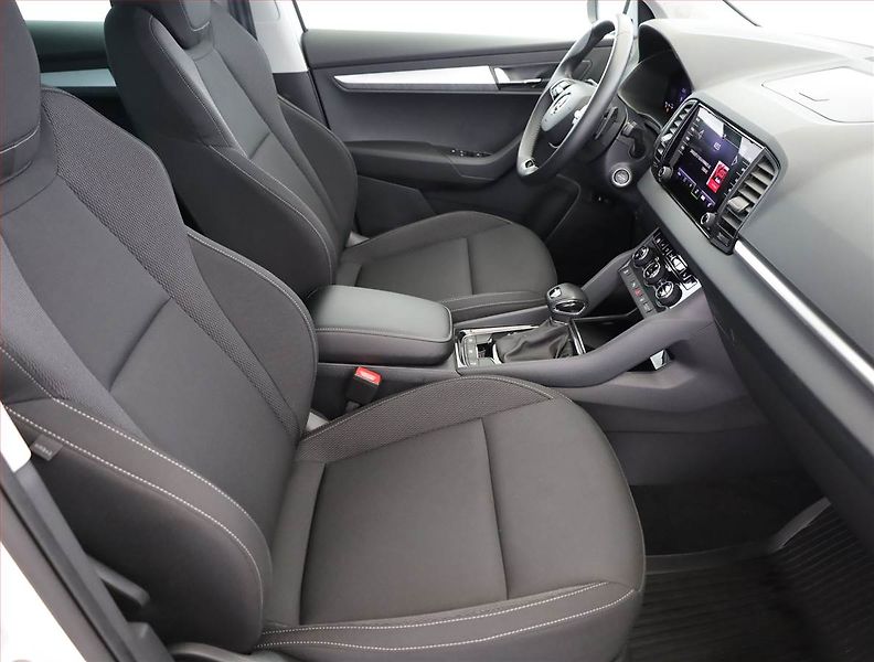 Škoda Karoq (2024) Fresh 1.5 TSI - fotka 7 z 21
