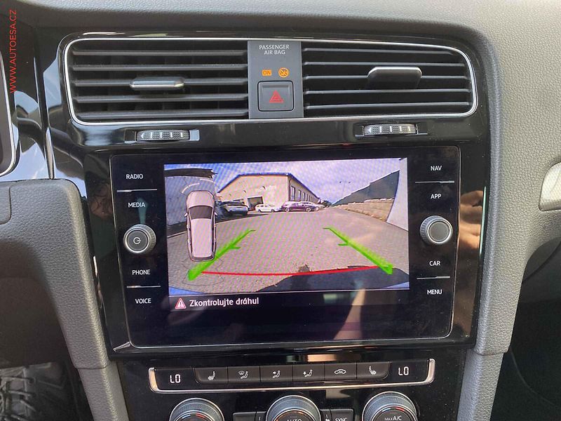 Volkswagen Golf (2019) 1.5 TSi, Join, DSG, LED - fotka 17 z 18