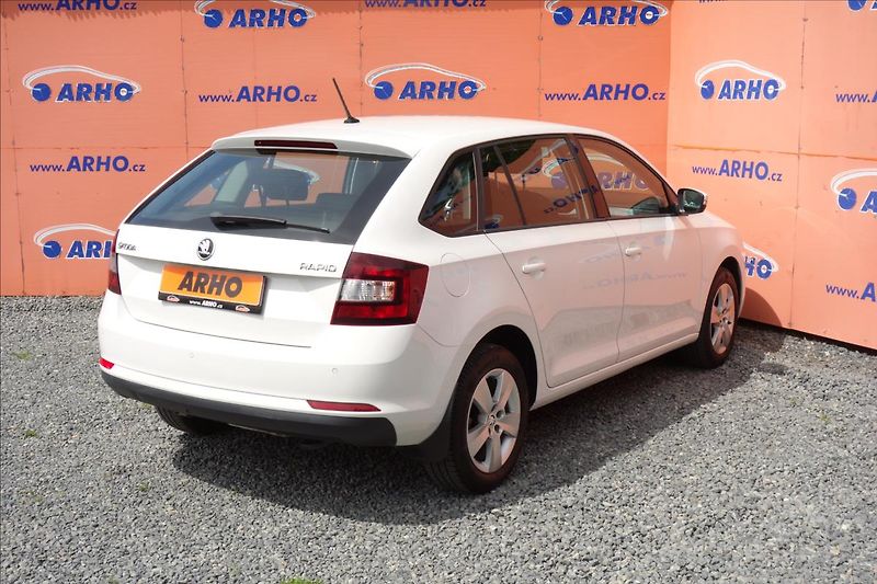 Škoda Rapid 1,4 TDi,ČR,SERV. KN.,AMBITION. - fotka 7 z 30