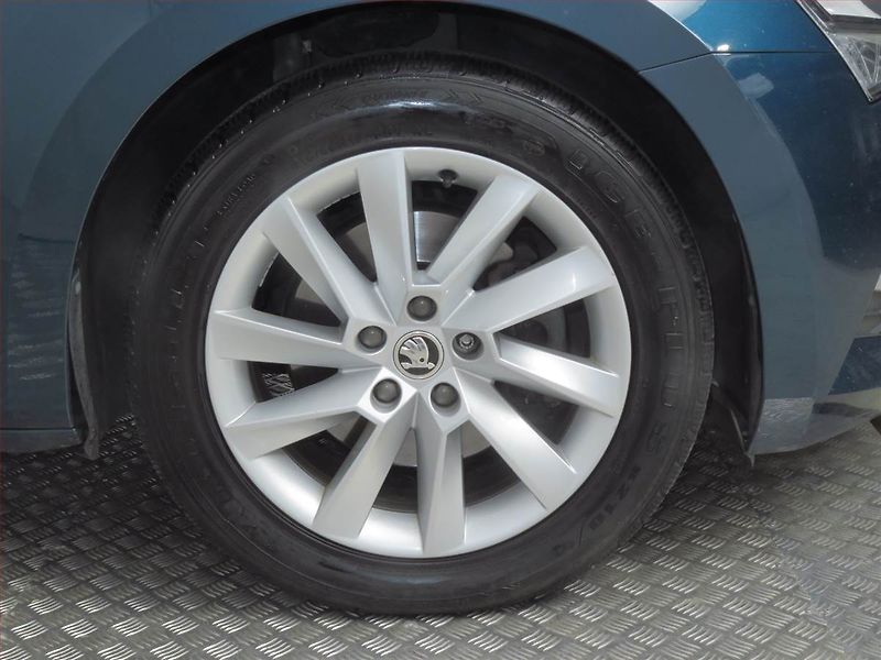 Škoda Superb (2020) Style 2.0 TDI, Automat - fotka 15 z 25