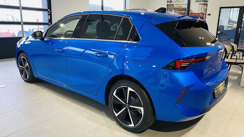 Opel Astra Elegance HB 1.6 PHEV 132kW/180 - fotka 6 z 29