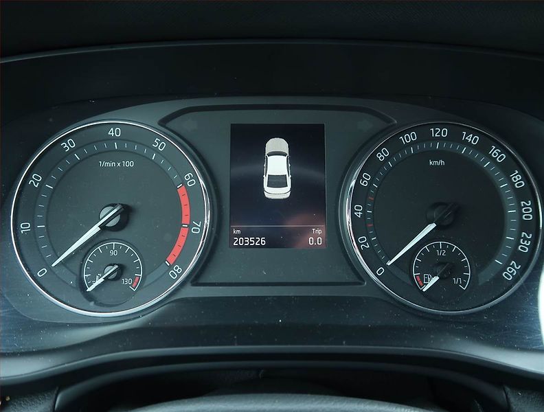 Škoda Octavia (2021) Ambition 1.5 TSI, Tempomat - fotka 11 z 20