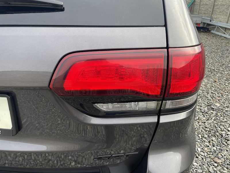 Jeep Grand Cherokee 6.4i 480PS HEMI SRT CZ 78000KM - fotka 40 z 187