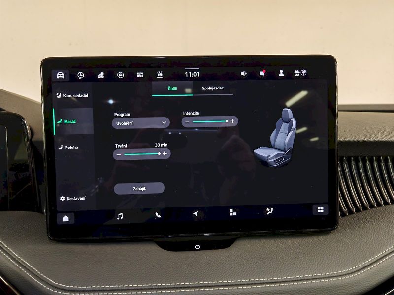 Škoda Superb (2025) Combi 2.0 TSI 195 kW DSG 4x4 S - fotka 16 z 36
