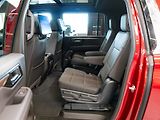 Chevrolet Suburban (2026) 6.2 V8 High Country 2026 - náhled 38