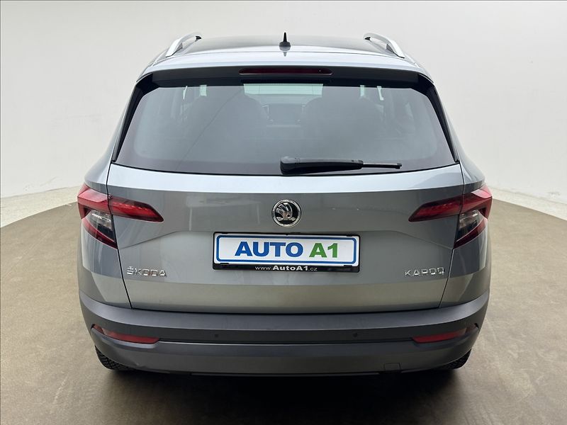 Škoda Karoq 1,6 DSG ACC STYLE+ NAVI KAMERA - fotka 5 z 39