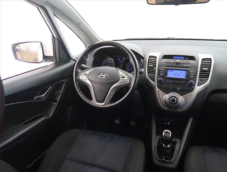 Hyundai ix20 (2019) 1.6 CVVT, Serv.kniha - fotka 7 z 16