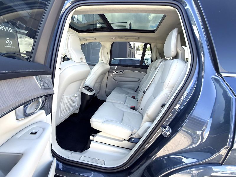 Volvo XC90 B5 AWD ULTRA BRIGHT // +kola  - fotka 14 z 61