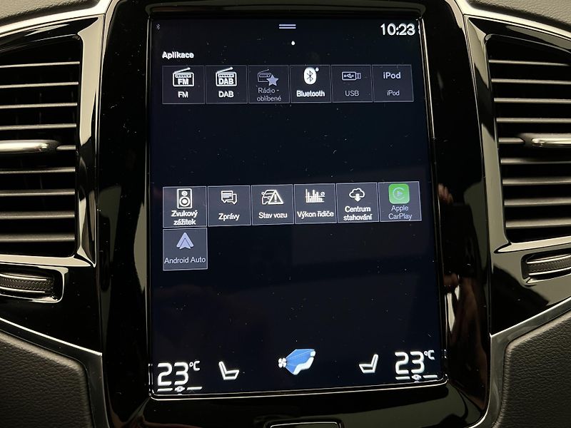Volvo XC90 B5 AWD R-DESIGN 7 MÍST AUT  - fotka 35 z 47