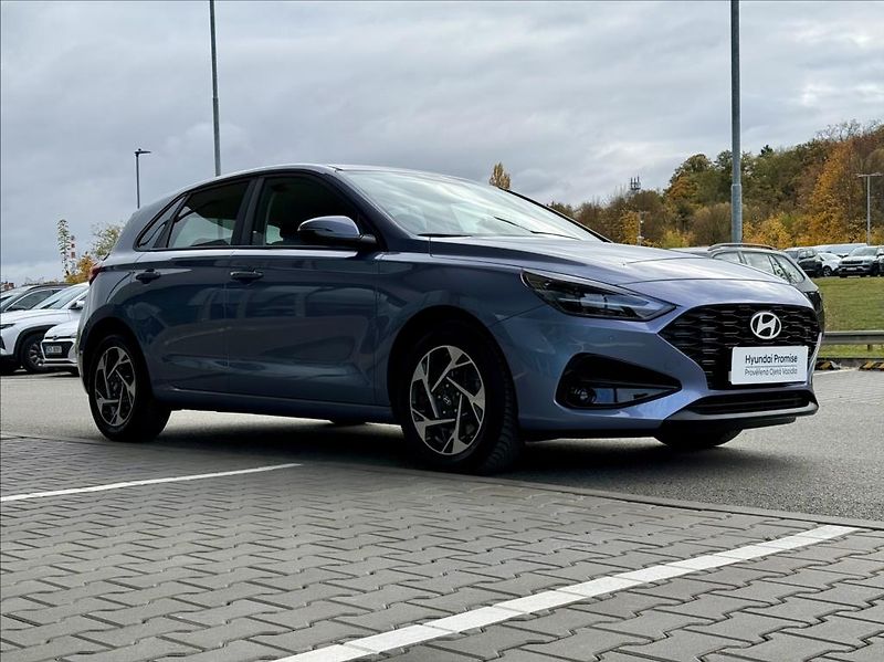 Hyundai i30 1,5 DPi  HB FL Family Cllimate - fotka 4 z 25