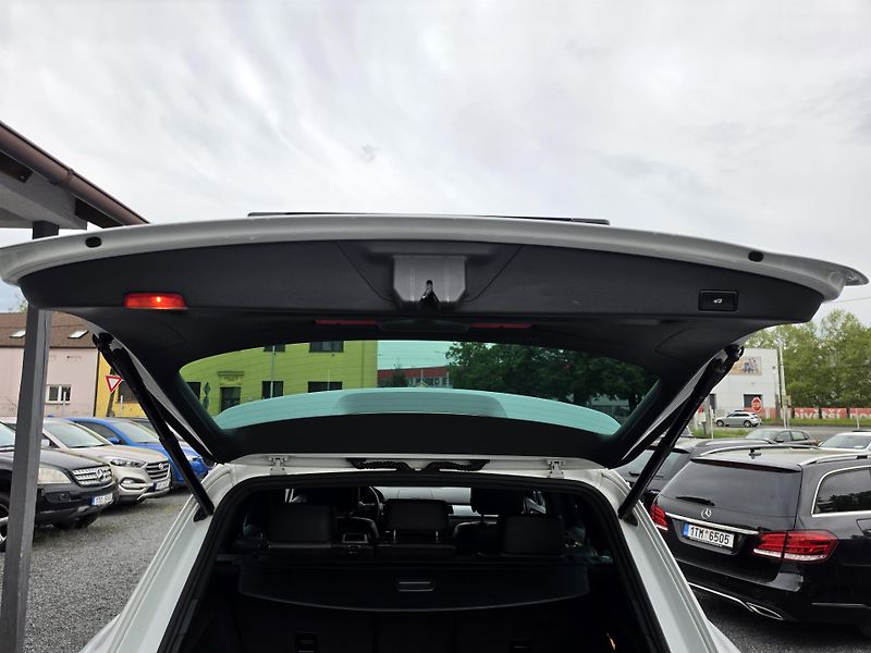 Volkswagen Touareg 3.0 TDI 4Motion R-Line Dyn Aud - fotka 6 z 23