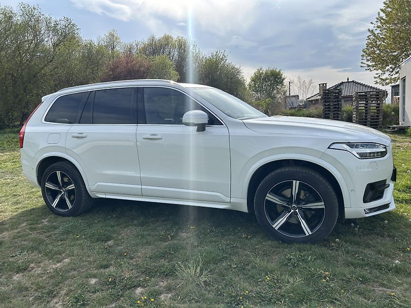 Volvo XC90 (2015) D5 AWD ,R-design, 1.majitel - fotka 6 z 18