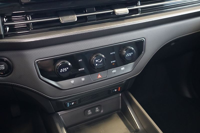 Ostatní PREMIUM 2.2 Diesel E-XDI 72225 - fotka 35 z 35
