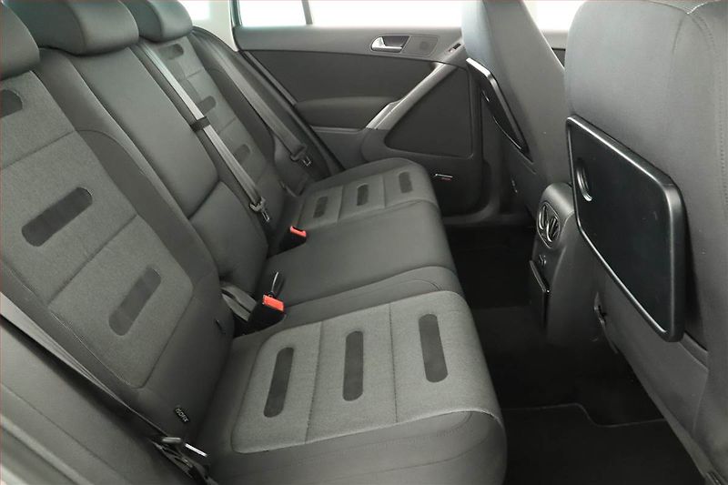 Volkswagen Tiguan (2009) 2.0 TDI, 4X4, Xenony - fotka 7 z 13