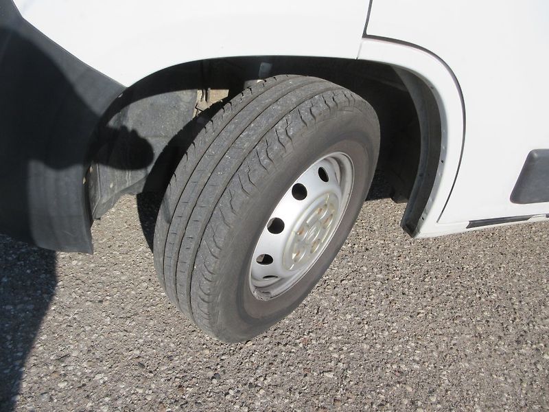 Citroën Jumper L3H2 2.2 Bluehdi Plus - fotka 18 z 19