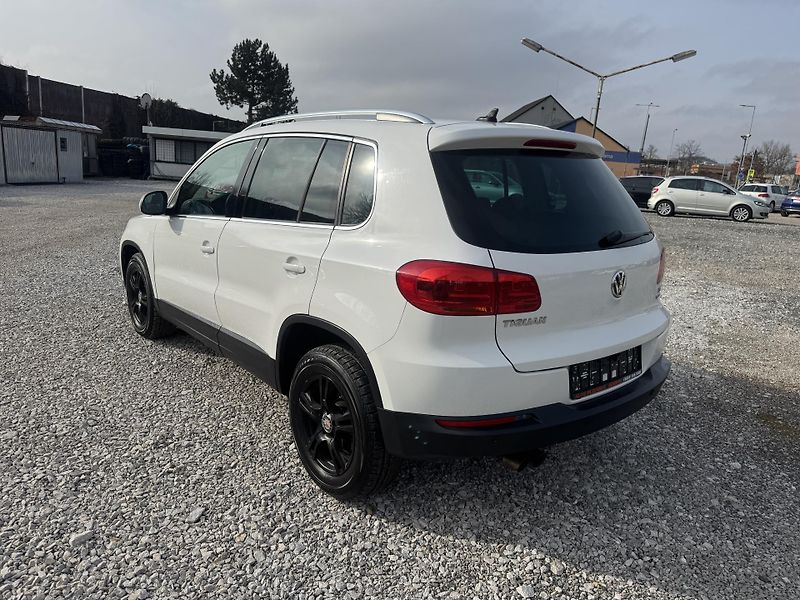 Volkswagen Tiguan 1.4TSi. Rezervace  - fotka 11 z 67