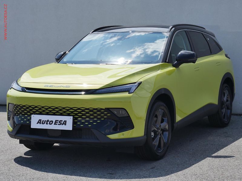 BAIC X55 (2025) 1.5I, ČR, AT, LED, panorama - fotka 3 z 26