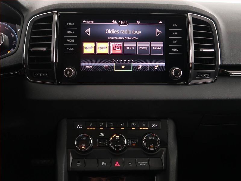 Škoda Karoq (2022) Style 2.0 TDI - fotka 12 z 21