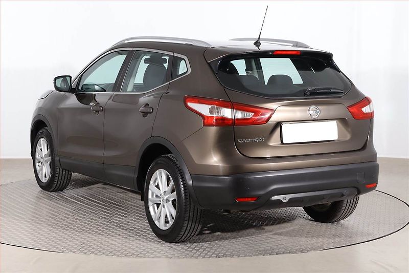 Nissan Qashqai (2016) 1.6 dCi, 4X4, Serv.kniha - fotka 4 z 25