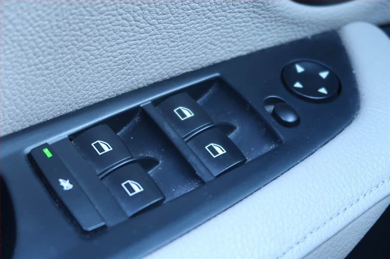 BMW X6 (2013) xDrive30d - fotka 16 z 27