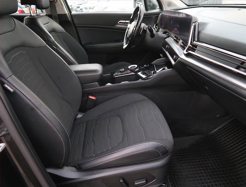 Kia Sportage (2023) 1.6 T-GDI MHEV - fotka 9 z 30