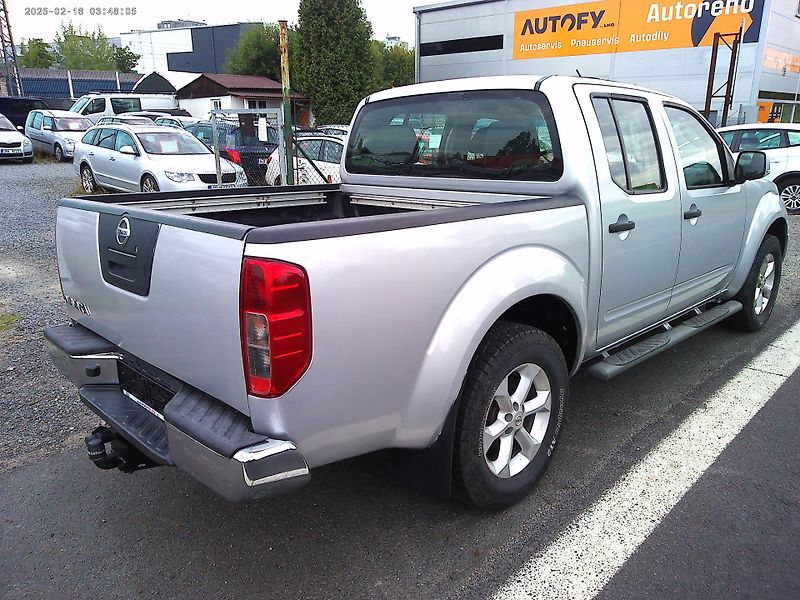 Nissan Navara 2.5 DCi, 126 kW,klima,nová STK - fotka 6 z 20