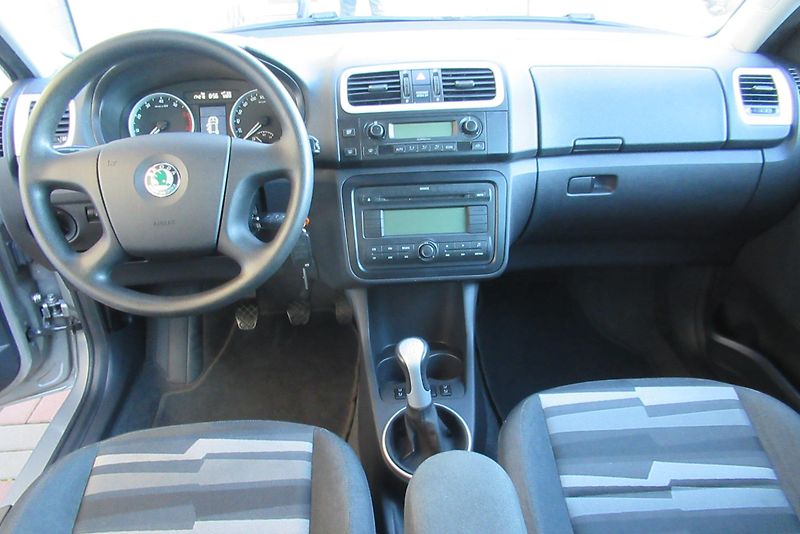 Škoda Roomster 1.4i AUT. KLIMA SADA KOL - fotka 10 z 20