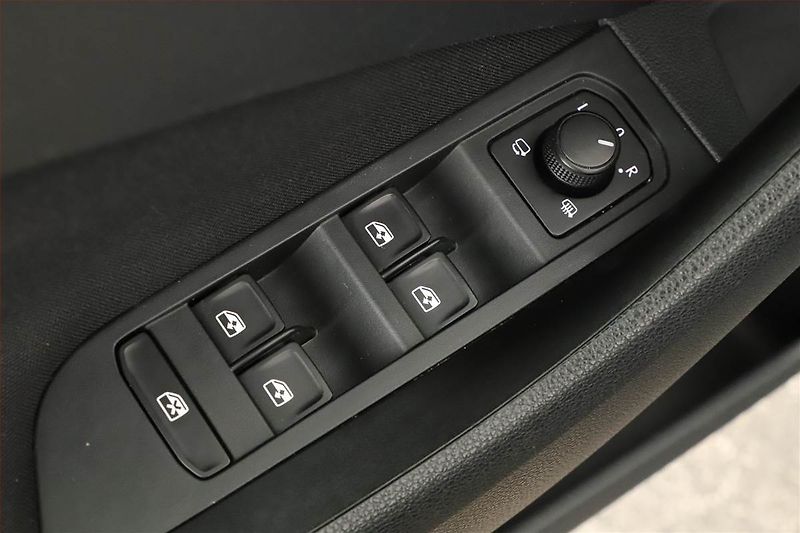 Škoda Scala (2021) Ambition 1.5 TSI, Serv.kniha - fotka 9 z 17
