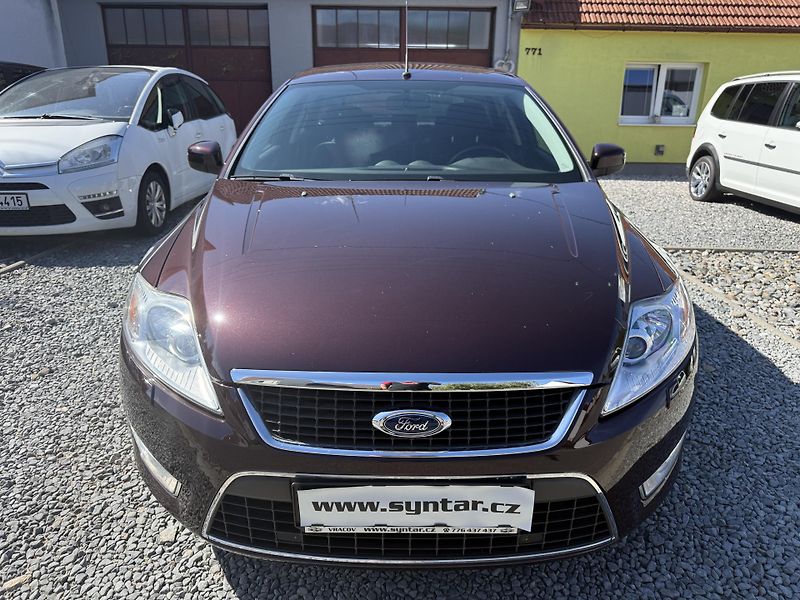 Ford Mondeo 2.0i ALU XENON 1 MAJITEL. - fotka 7 z 12