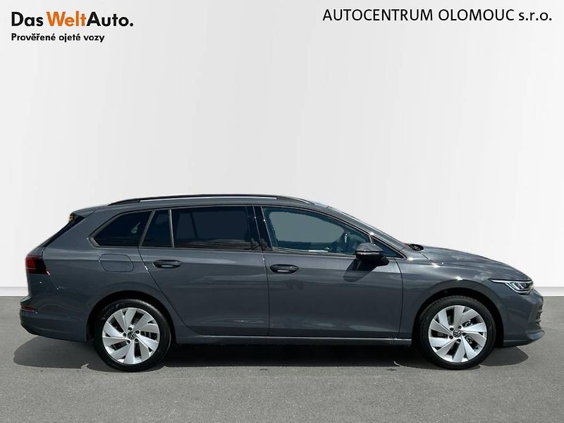 Volkswagen Golf (2026) Variant 1.5 TSI People - fotka 3 z 35