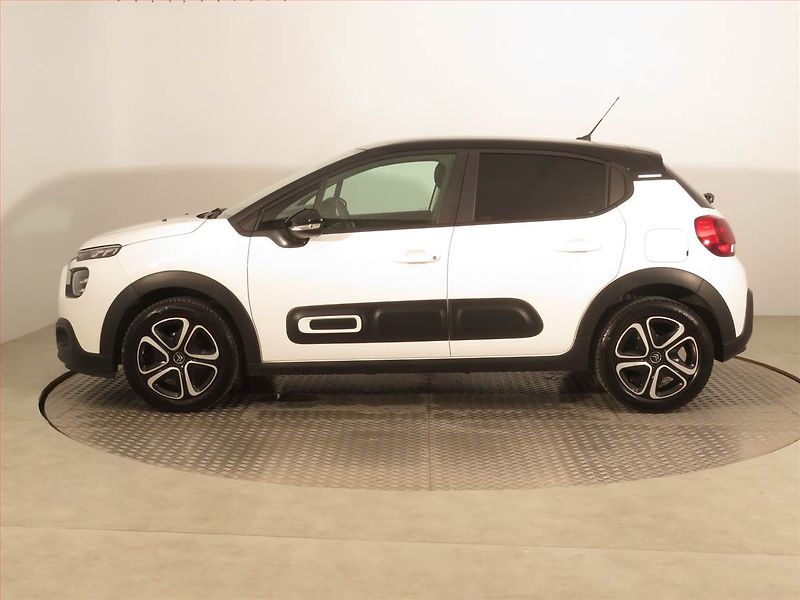 Citroën C3 (2020) Feel 1.2 PureTech, Serv.kniha - fotka 3 z 14
