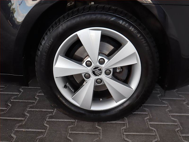 Škoda Octavia (2016) 1.6 TDI, Tempomat - fotka 14 z 18