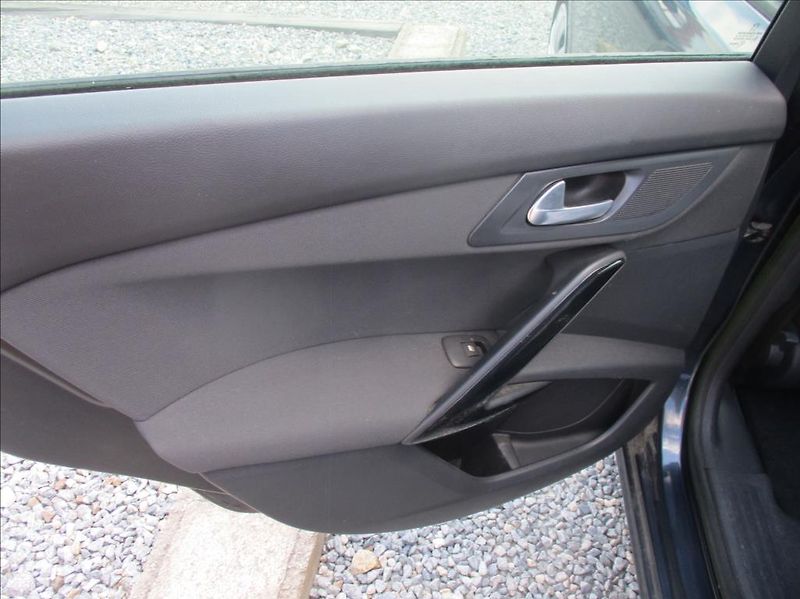 Peugeot 508 2,0 SW,HDi,klima,ABS,ESP, - fotka 10 z 25
