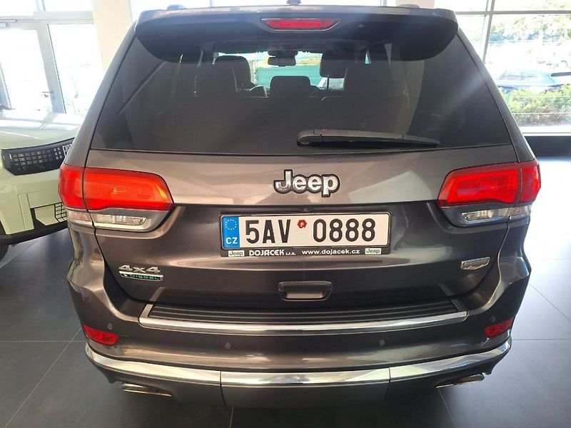 Jeep Grand Cherokee 3,0 V6 SUMMIT - fotka 7 z 20