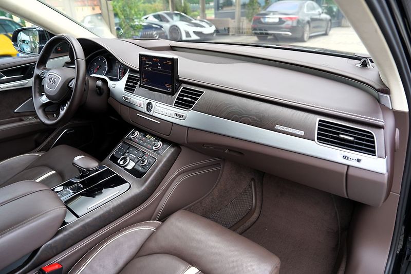 Audi A8 3.0 TDI Quattro/Tiptr./Matrix/ - fotka 24 z 50