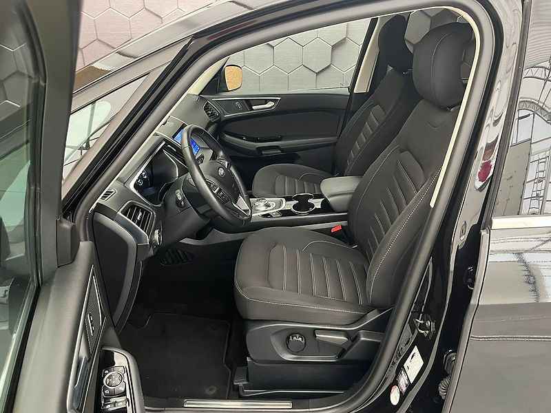 Ford Galaxy 2.5 HEV TITANIUM LED 7míst - fotka 27 z 66