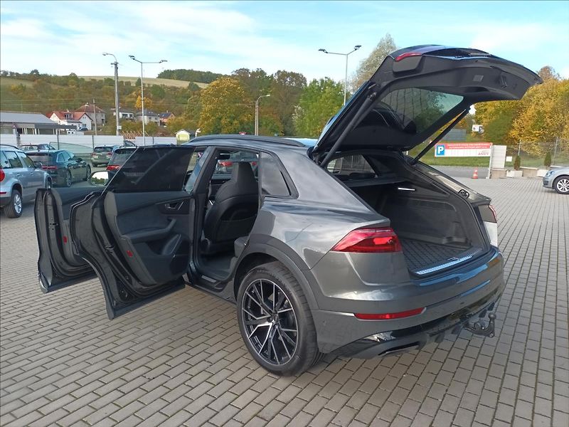 Audi Q8 3,0 TDI,210KW,S-line,ČR 1MAJ, - fotka 10 z 50