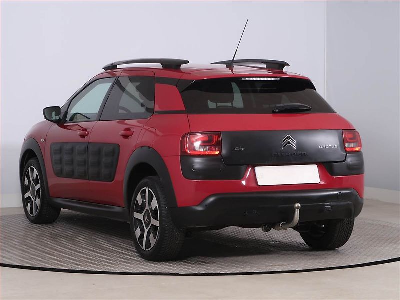 Volkswagen Tayron (2025) 1.5 eTSI - fotka 4 z 27