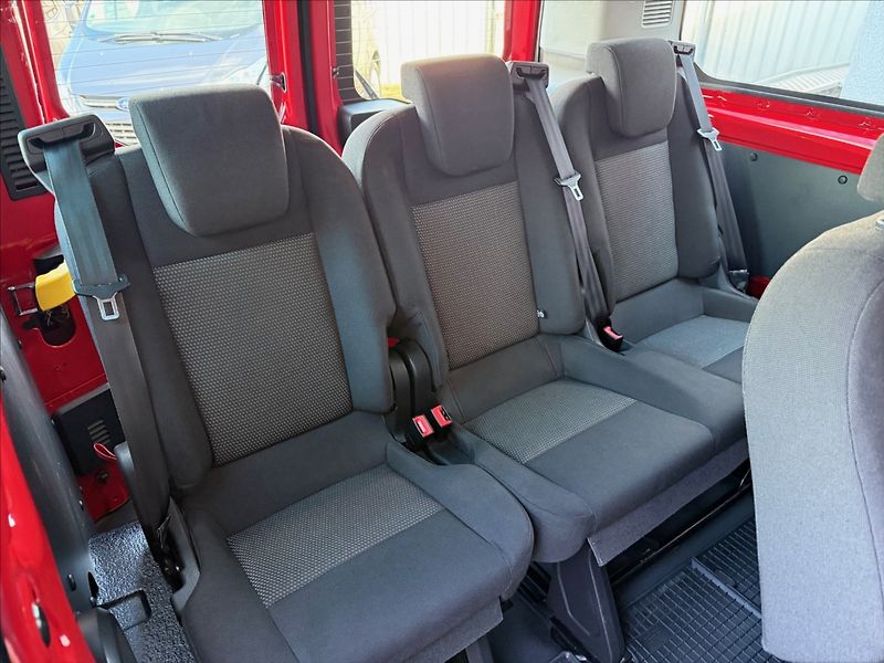 Ford Transit Custom 2,2 klima,9míst,Top stav! - fotka 19 z 27