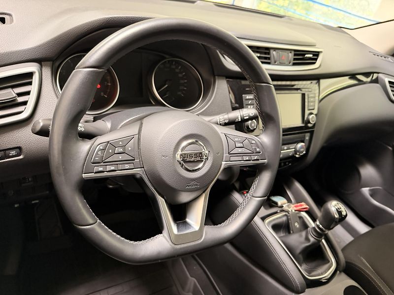 Nissan Qashqai 1,3 - fotka 29 z 29