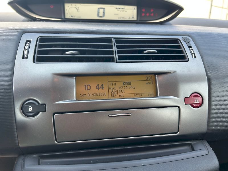 Citroën C4 (2009) 1.4i 16V 65kW - fotka 18 z 21