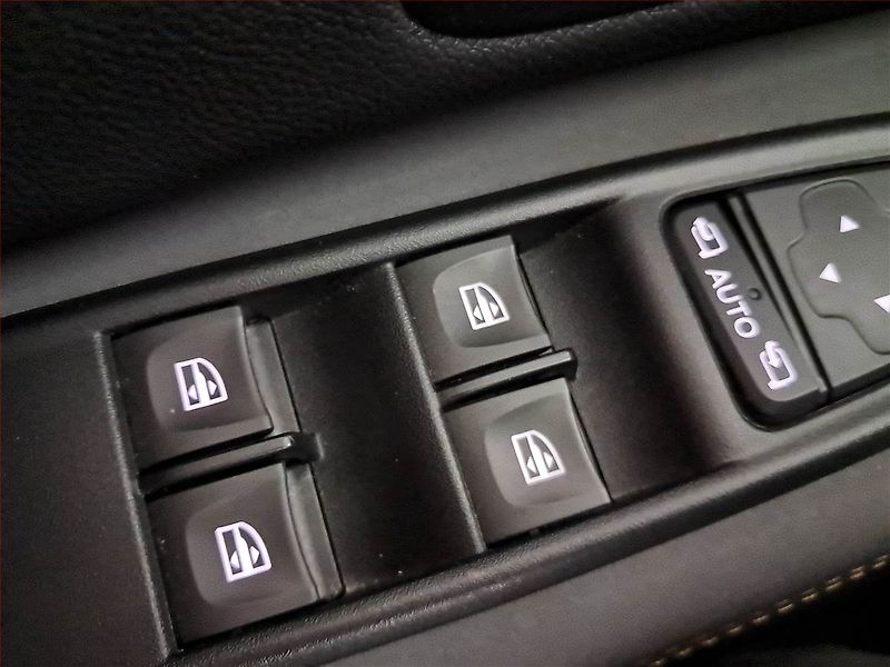 Dacia Duster (2023) Extreme 1.5 Blue dCi, 4x4 - fotka 17 z 18